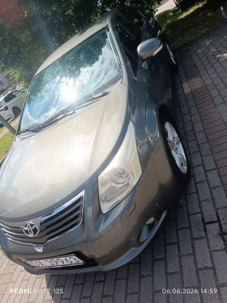 Zdjęcie: 2009 Toyota Avensis