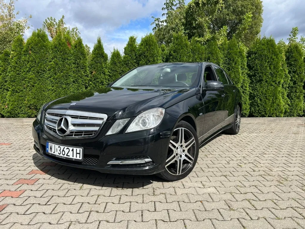 Zdjęcie: 2010 Mercedes-Benz E Klasa
