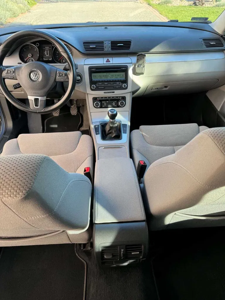 Zdjęcie: 2010 Volkswagen Passat