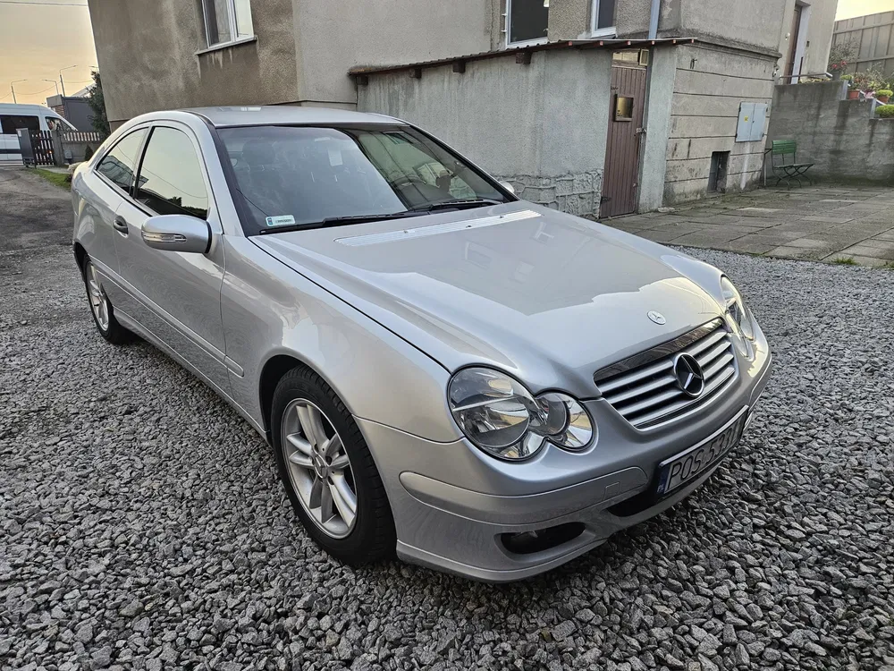Zdjęcie: 2004 Mercedes-Benz C Klasa