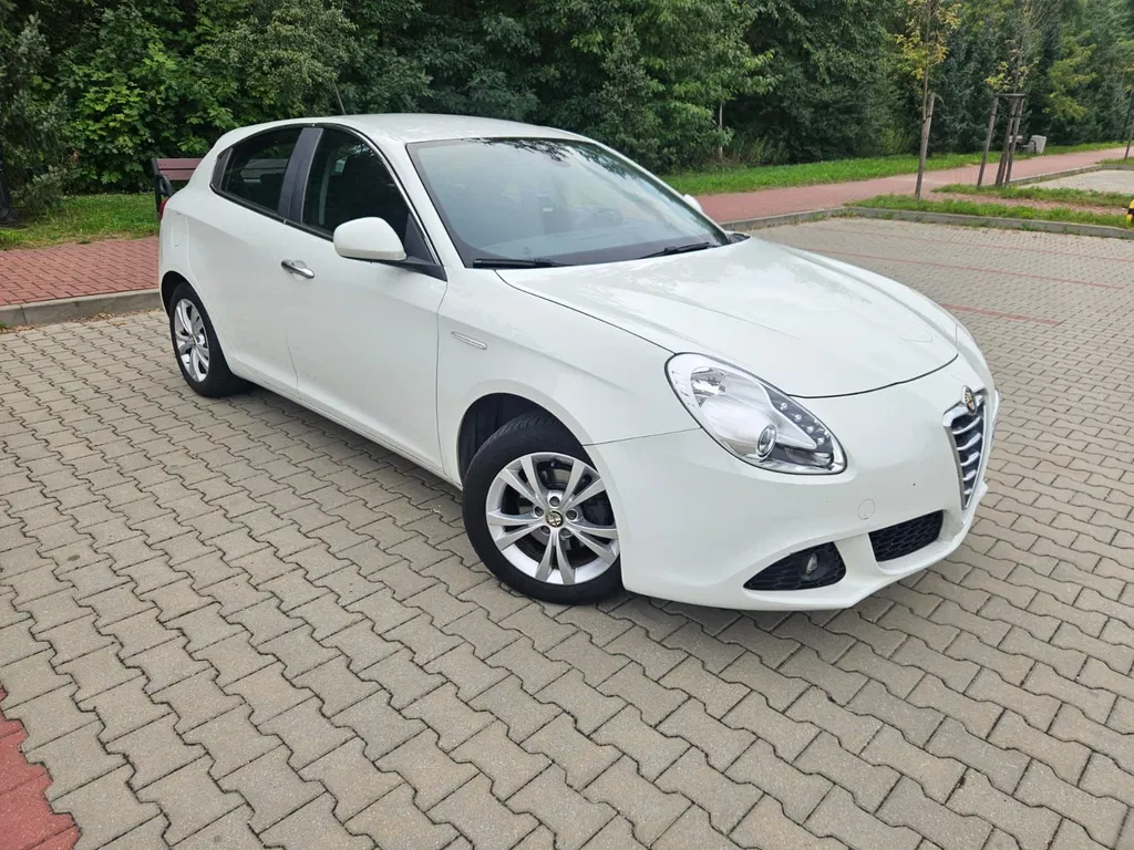 Zdjęcie: 2011 Alfa Romeo Giulietta