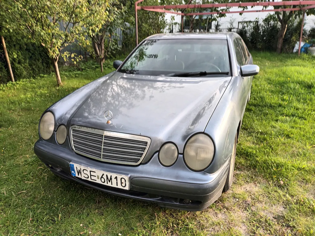 Zdjęcie: 2001 Mercedes-Benz E Klasa