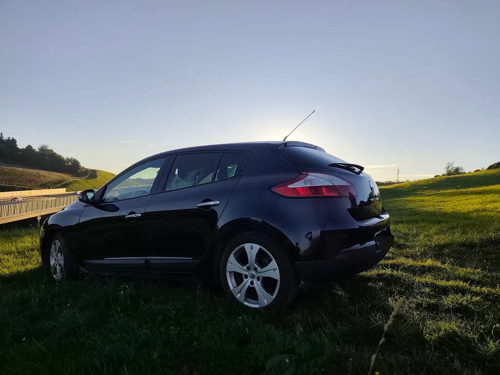 Zdjęcie: 2010 Renault Megane