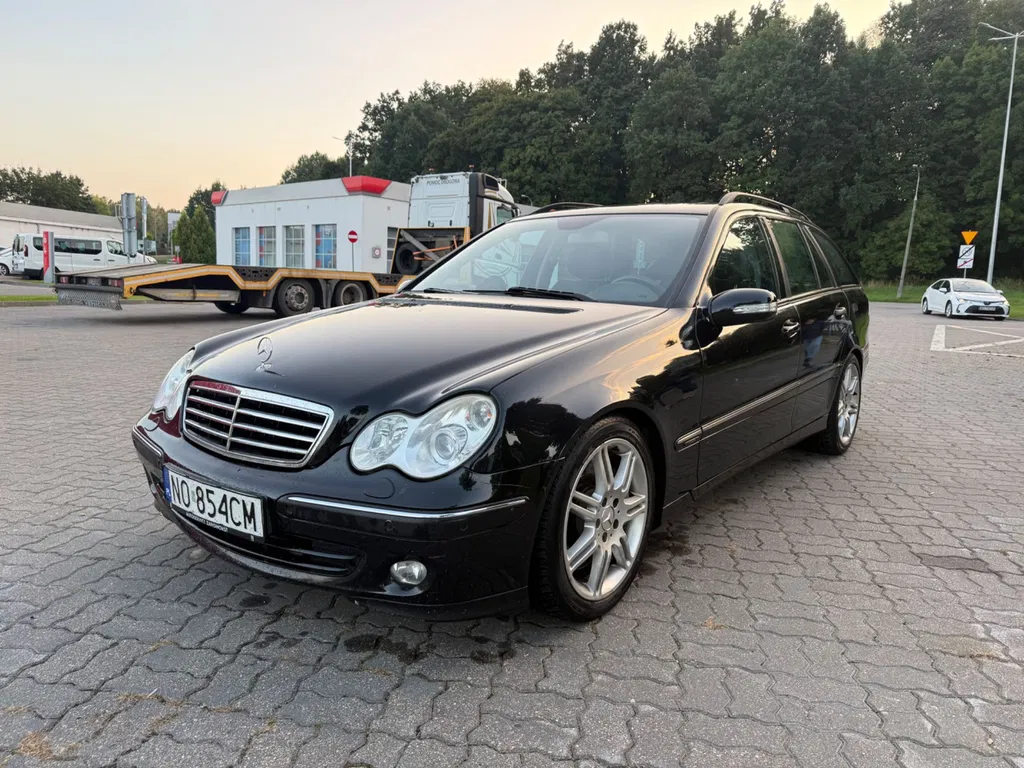 Zdjęcie: 2006 Mercedes-Benz C Klasa