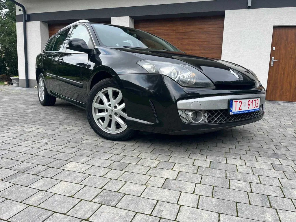 Zdjęcie: 2010 Renault Laguna