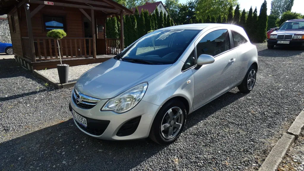 Zdjęcie: 2012 Opel Corsa