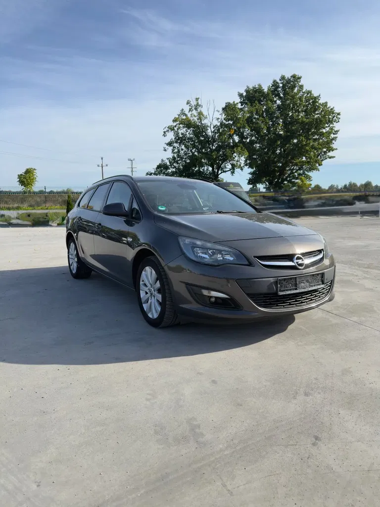 Zdjęcie: 2015 Opel Astra
