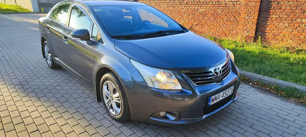 Zdjęcie: 2009 Toyota Avensis