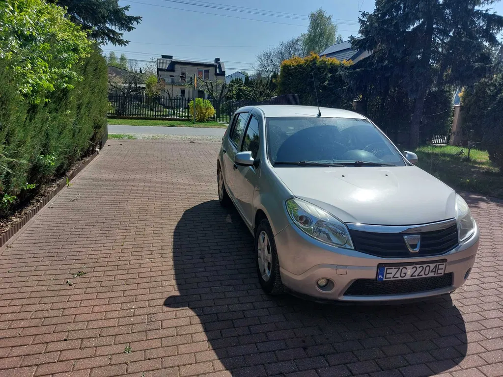 Zdjęcie: 2010 Dacia Sandero