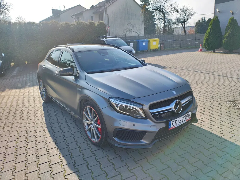 Zdjęcie: 2016 Mercedes-Benz GLA