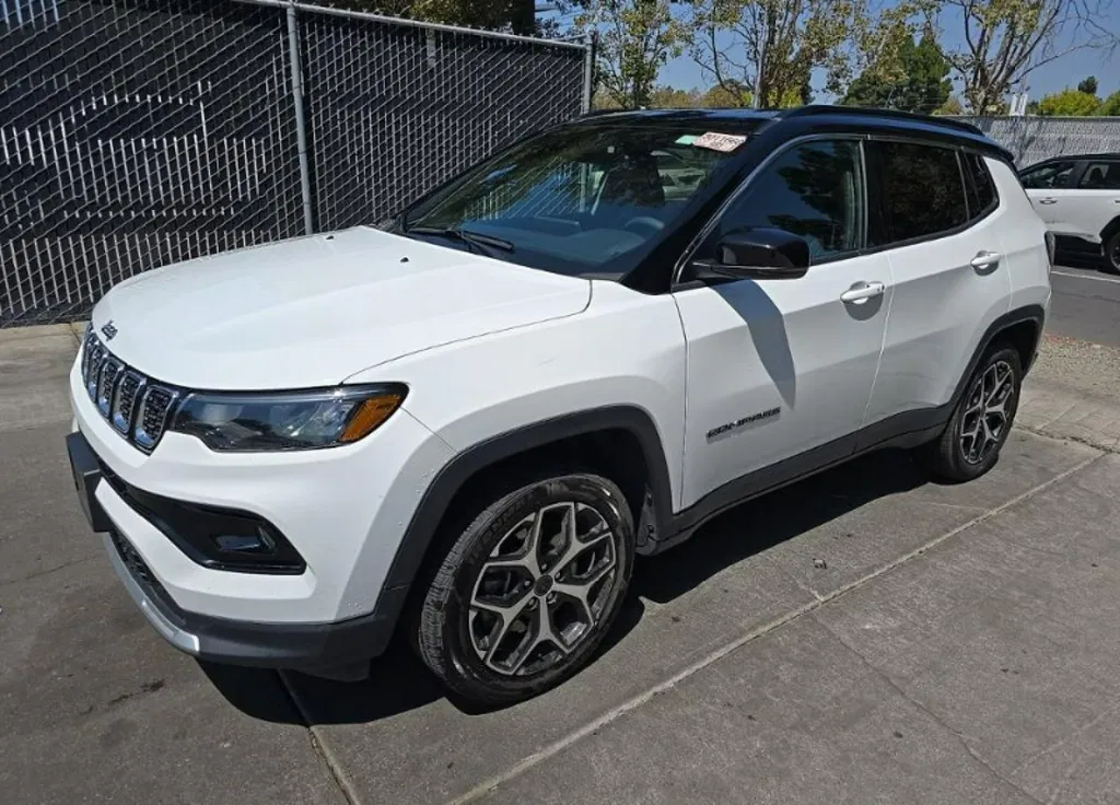 Zdjęcie: 2025 Jeep Compass