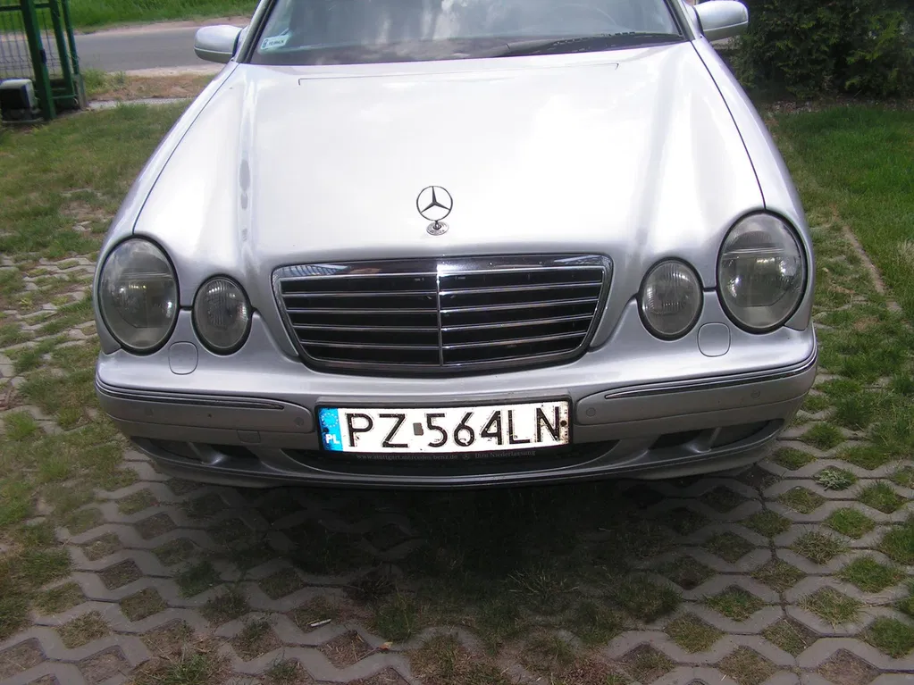 Zdjęcie: 2002 Mercedes-Benz E Klasa