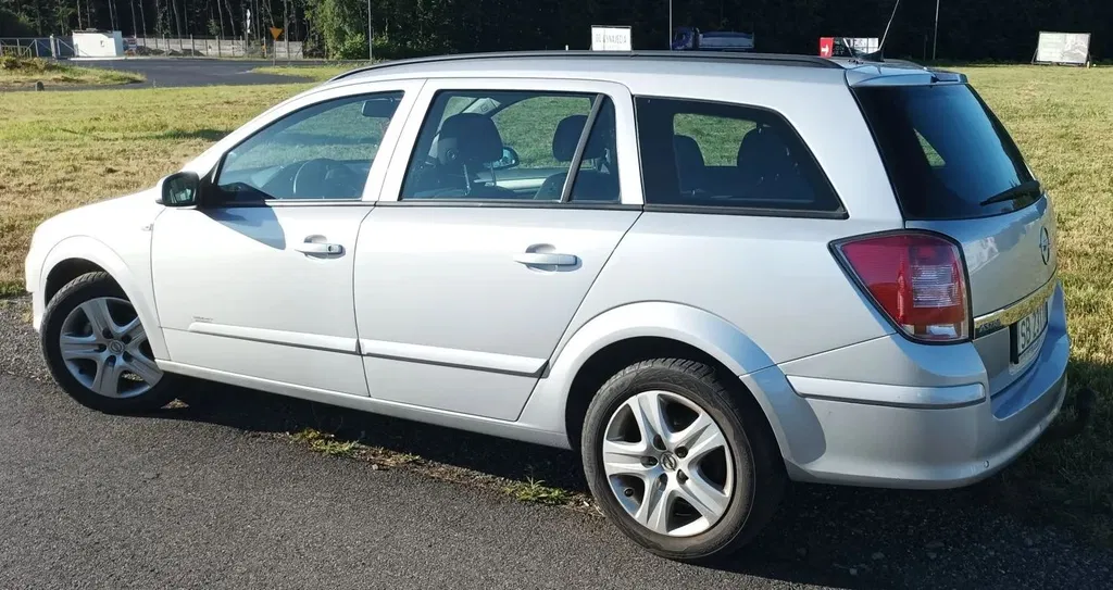 Zdjęcie: 2008 Opel Astra