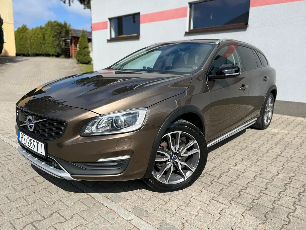 Zdjęcie: 2016 Volvo V60 Cross Country