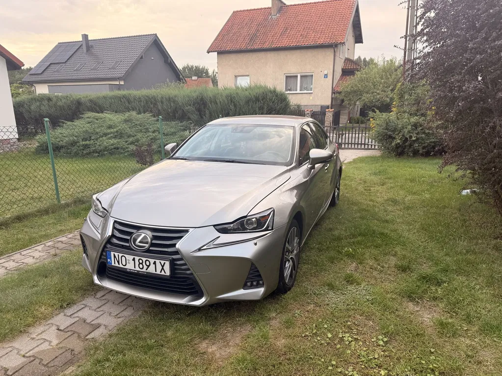 Zdjęcie: 2017 Lexus IS