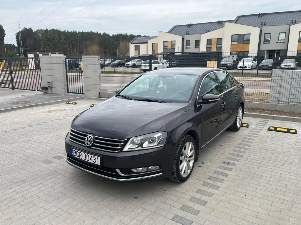 Zdjęcie: 2011 Volkswagen Passat