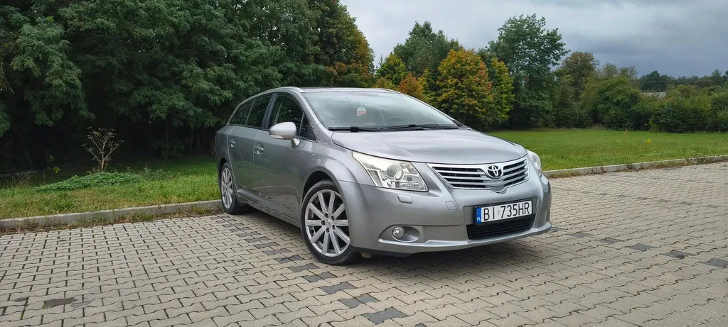 Zdjęcie: 2011 Toyota Avensis