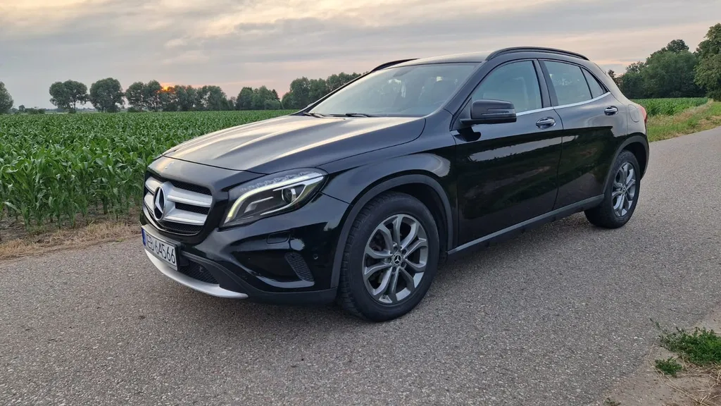 Zdjęcie: 2015 Mercedes-Benz GLA