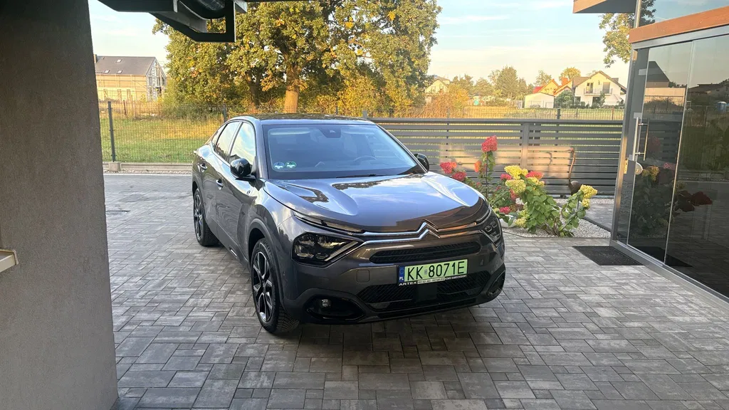 Zdjęcie: 2023 Citroen C4