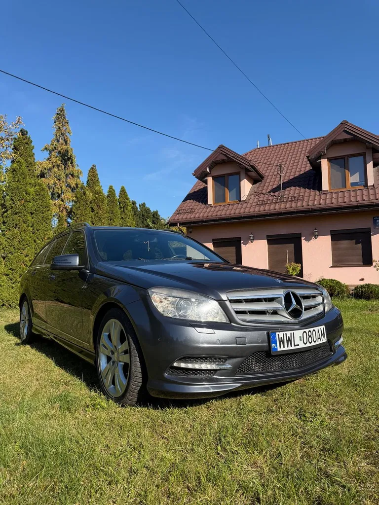 Zdjęcie: 2010 Mercedes-Benz C Klasa