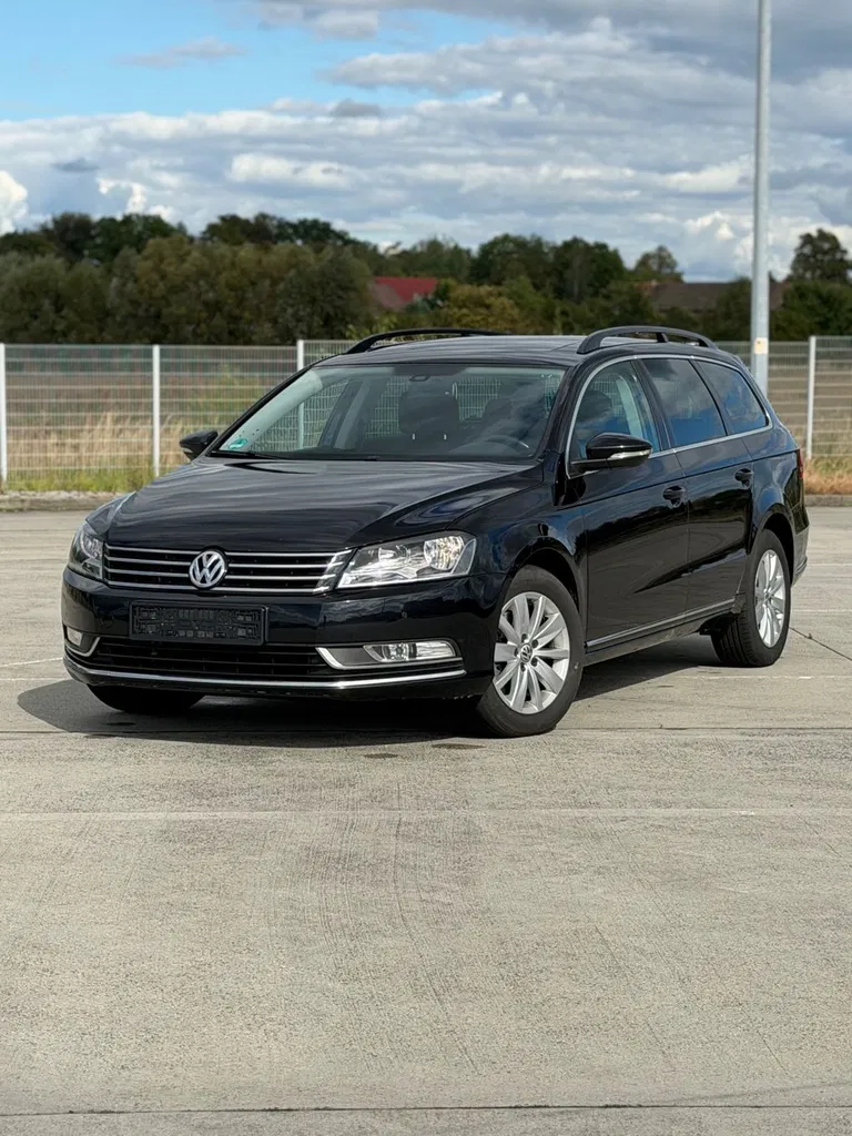 Zdjęcie: 2011 Volkswagen Passat