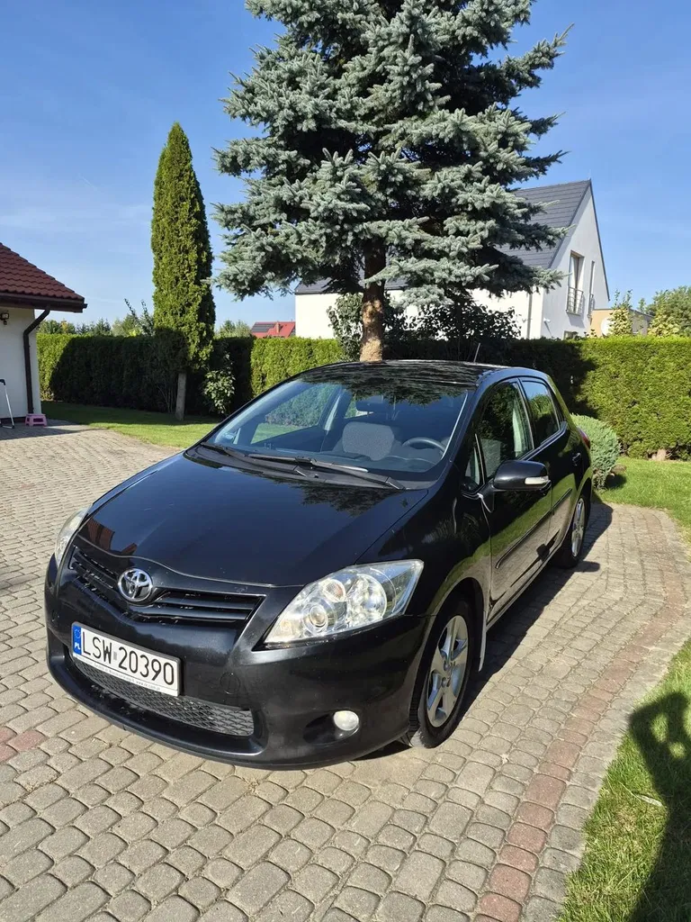 Zdjęcie: 2010 Toyota Auris