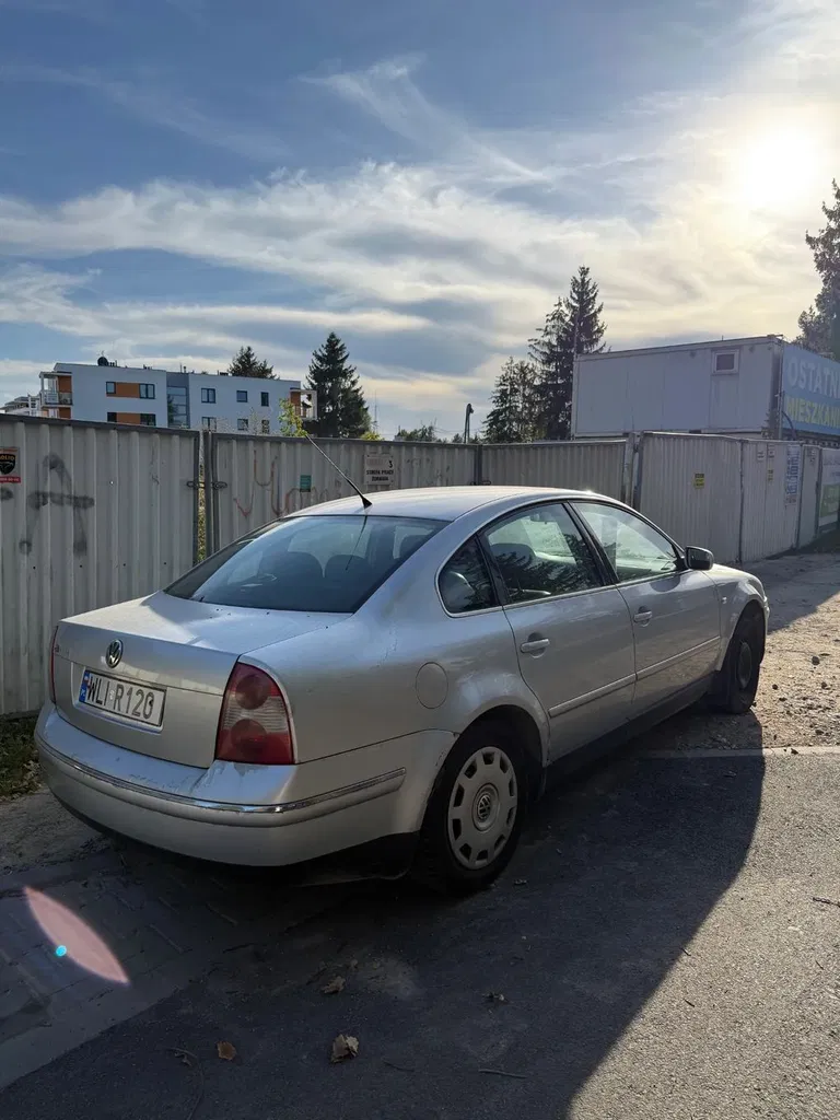 Zdjęcie: 2004 Volkswagen Passat