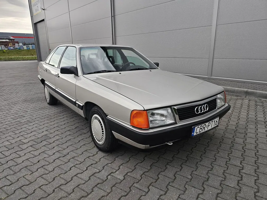 Zdjęcie: 1986 Audi 100