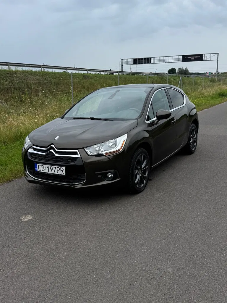 Zdjęcie: 2011 Citroen DS4