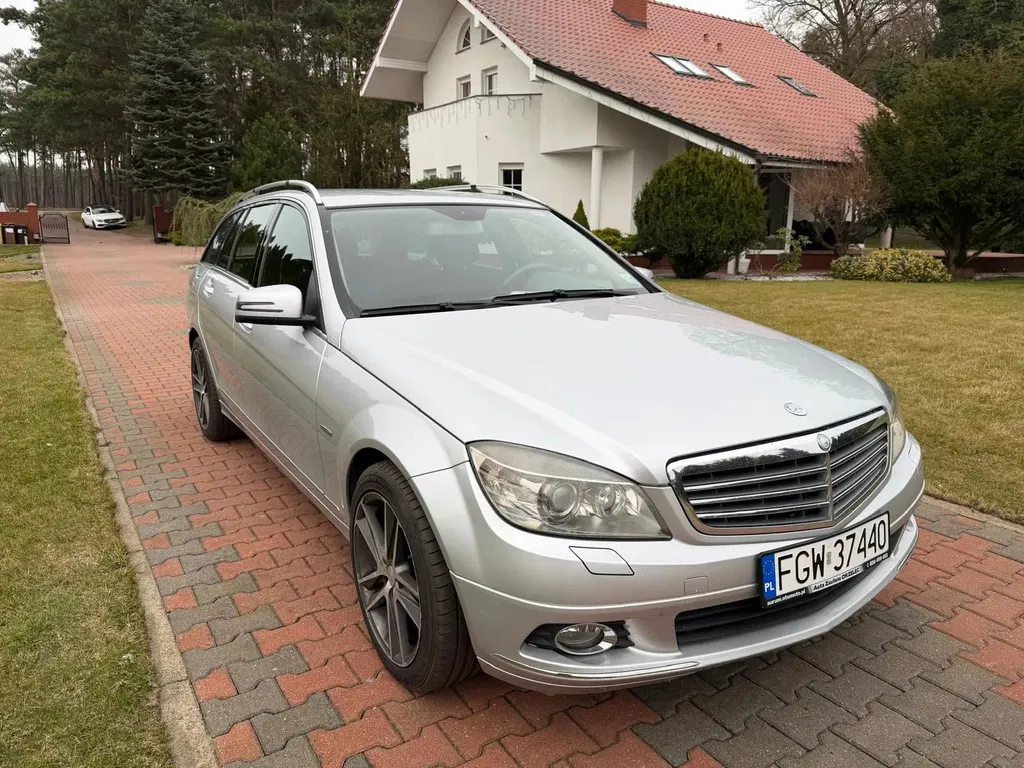 Zdjęcie: 2009 Mercedes-Benz C Klasa