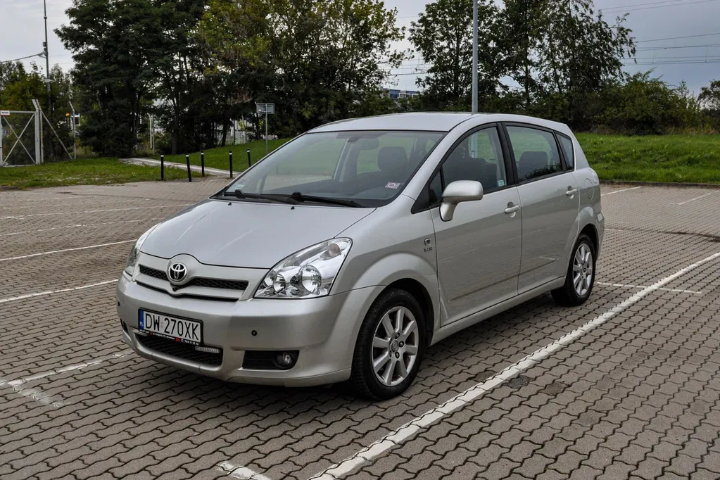 Zdjęcie: 2004 Toyota Corolla Verso