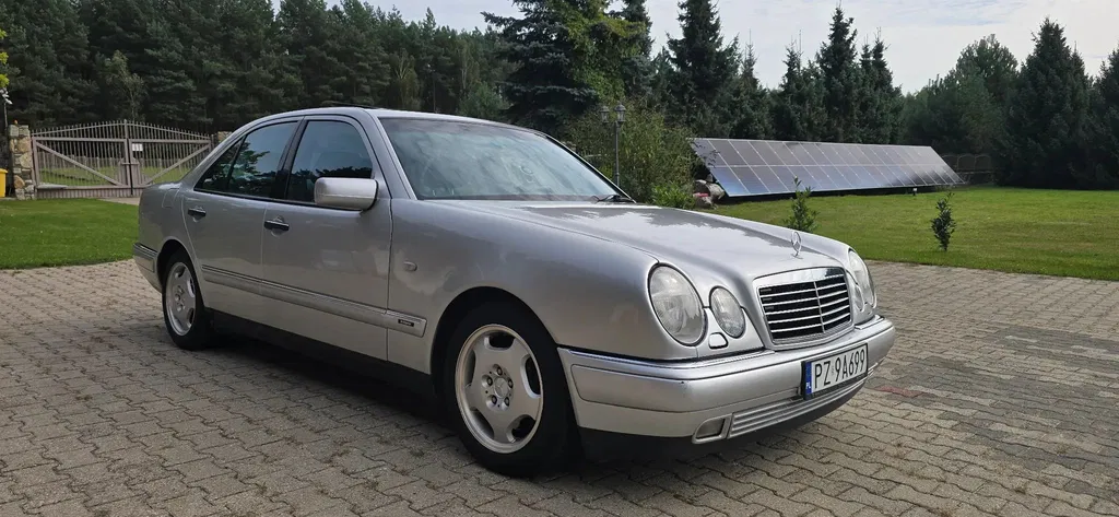 Zdjęcie: 1997 Mercedes-Benz E Klasa