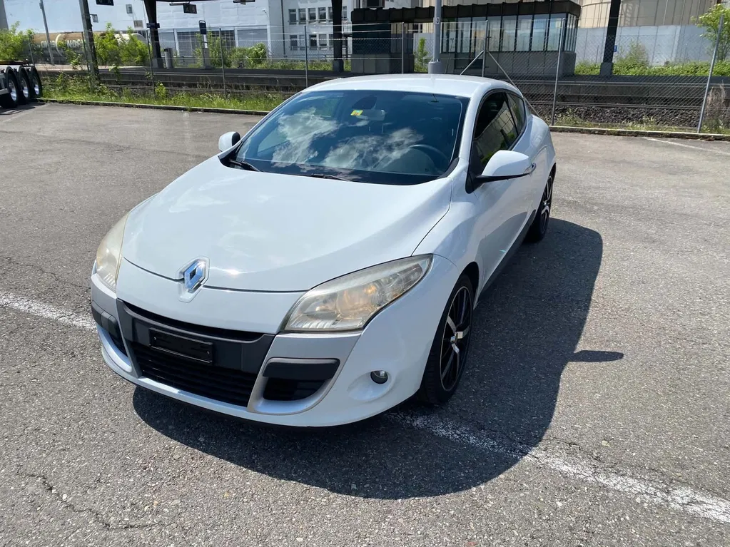 Zdjęcie: 2010 Renault Megane