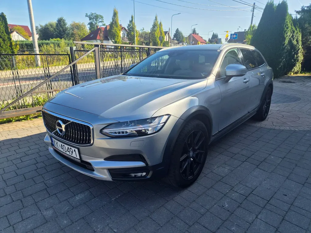 Zdjęcie: 2019 Volvo V90 Cross Country