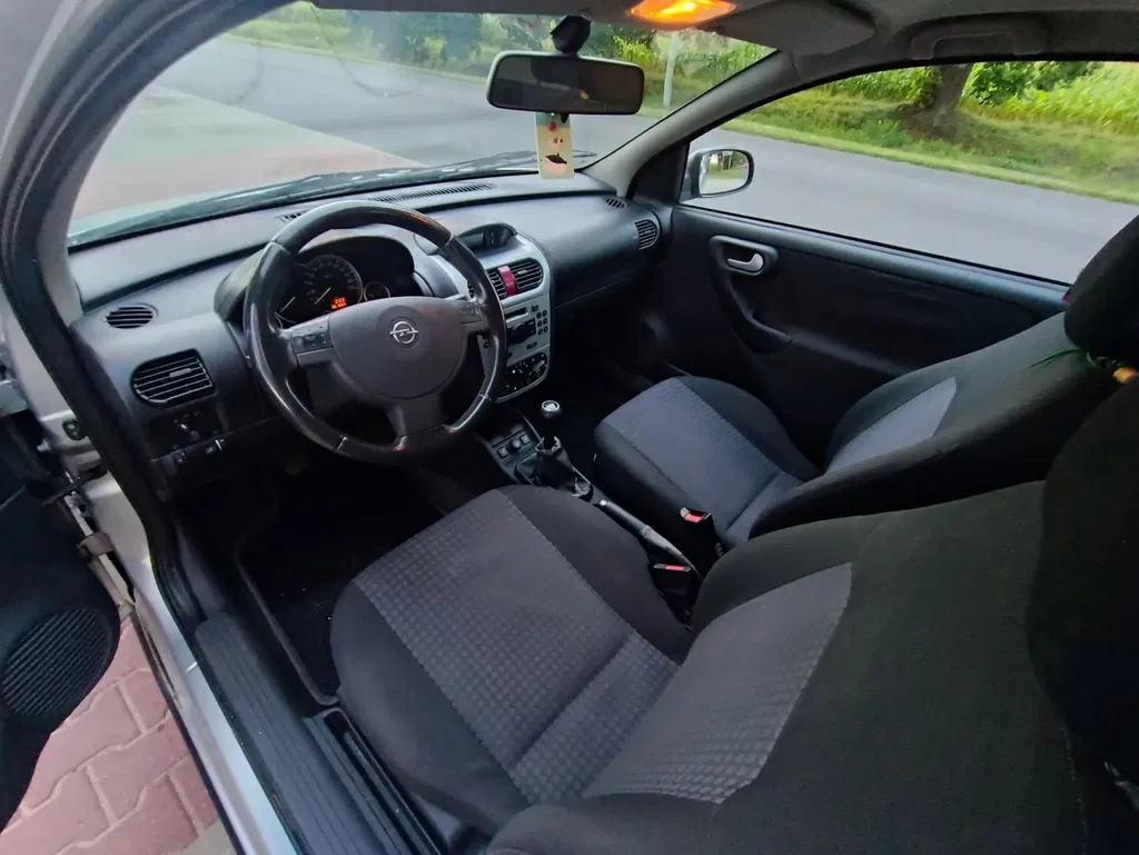Zdjęcie: 2005 Opel Corsa