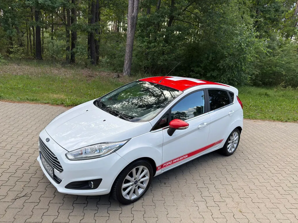 Zdjęcie: 2015 Ford Fiesta