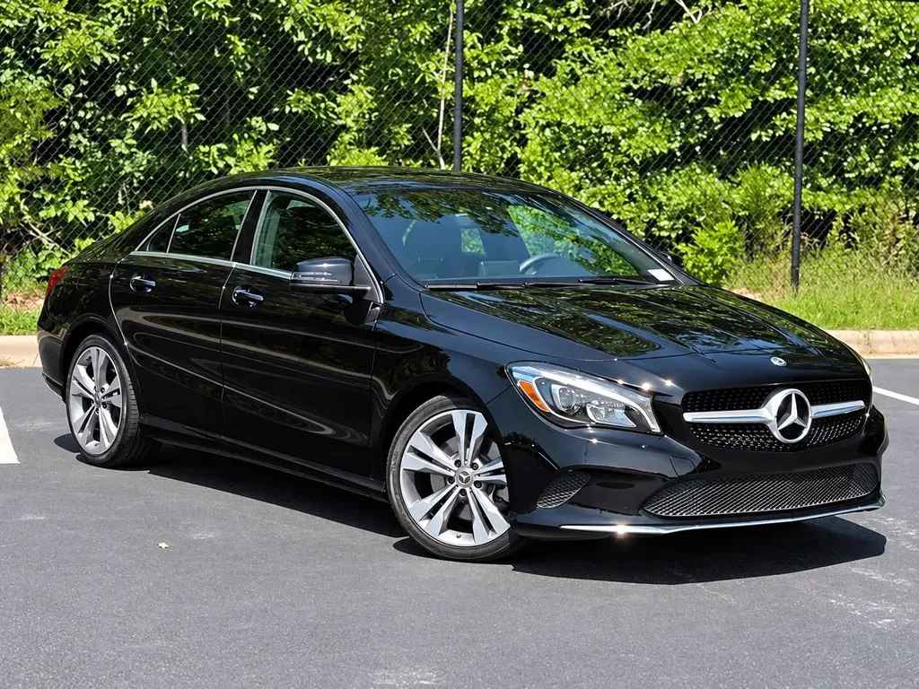 Zdjęcie: 2017 Mercedes-Benz CLA
