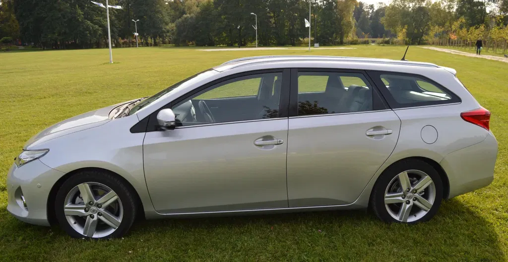Zdjęcie: 2015 Toyota Auris