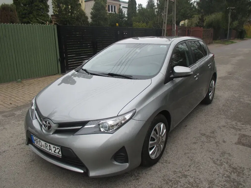 Zdjęcie: 2015 Toyota Auris