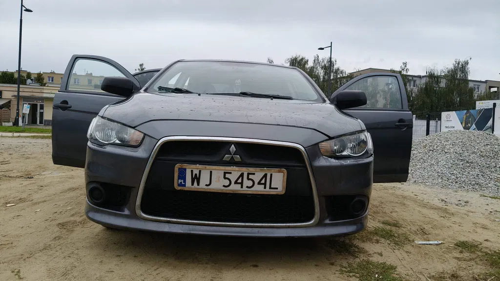 Zdjęcie: 2011 Mitsubishi Lancer