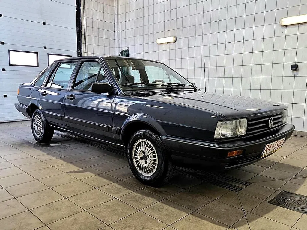 Zdjęcie: 1987 Volkswagen Passat