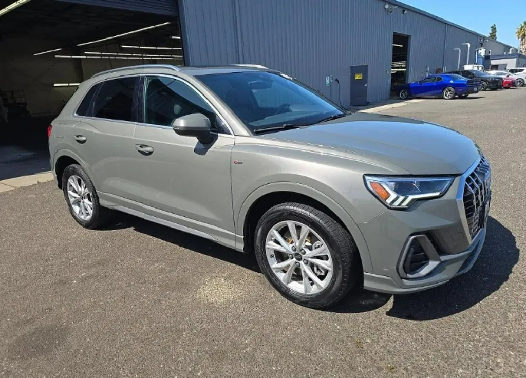 Zdjęcie: 2023 Audi Q3
