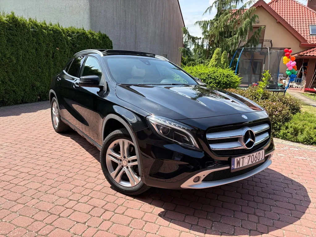 Zdjęcie: 2015 Mercedes-Benz GLA