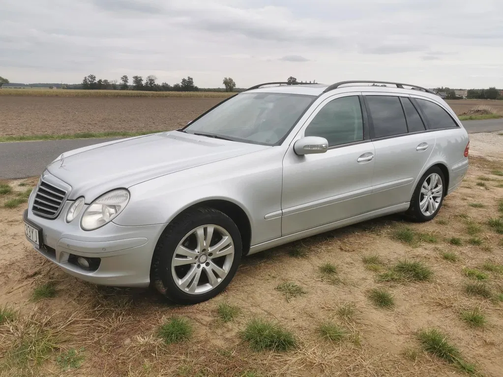 Zdjęcie: 2005 Mercedes-Benz E Klasa