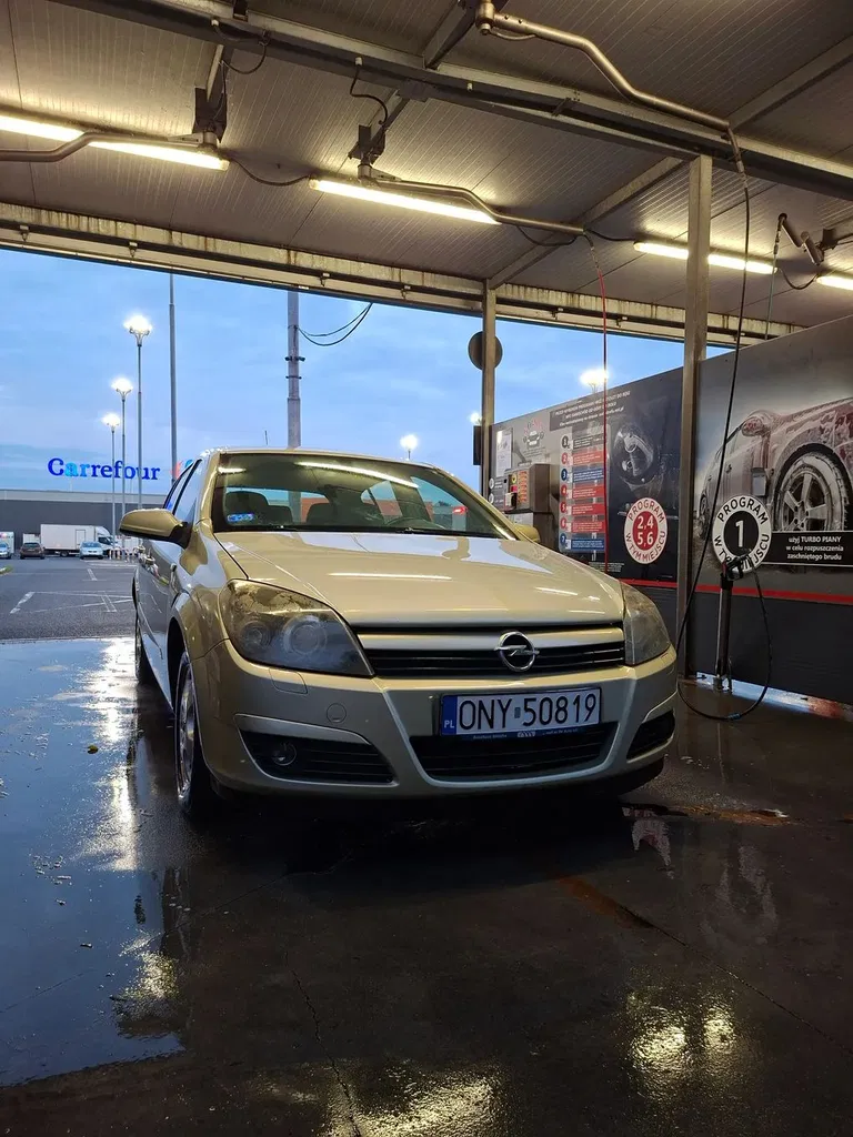Zdjęcie: 2004 Opel Astra