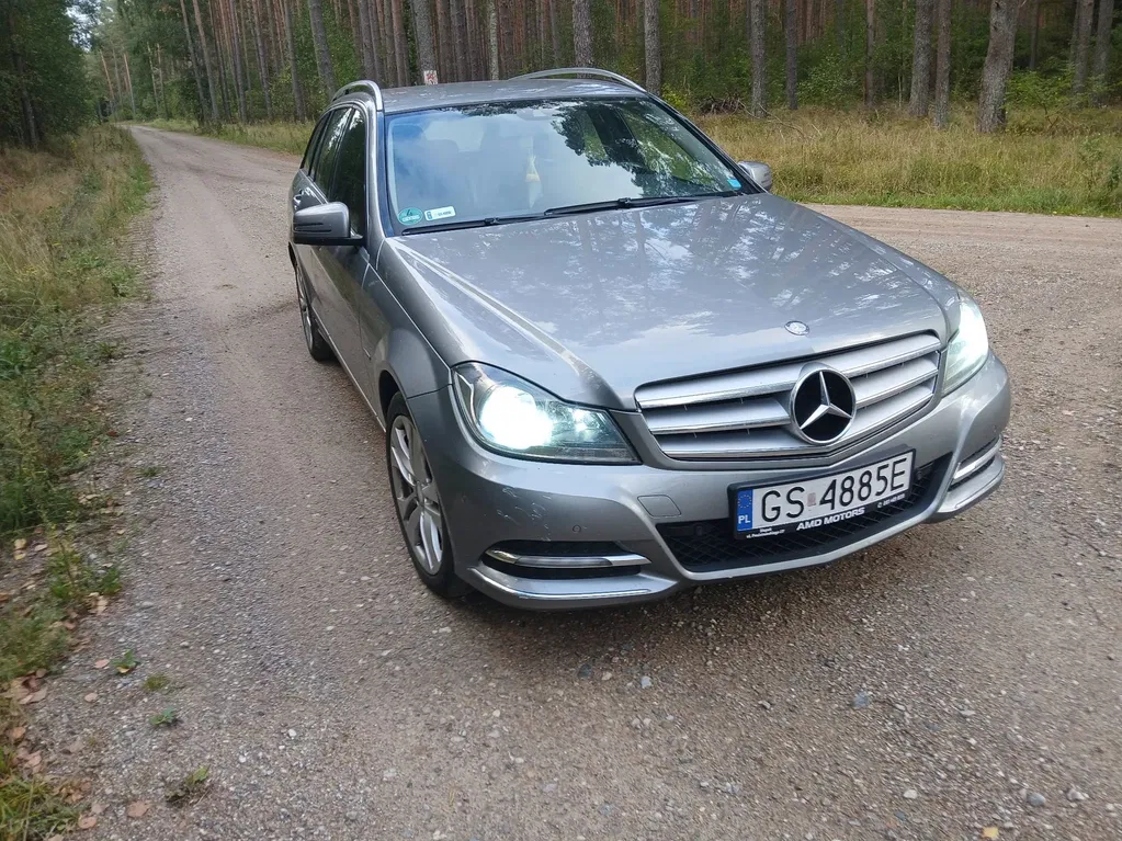 Zdjęcie: 2011 Mercedes-Benz C Klasa