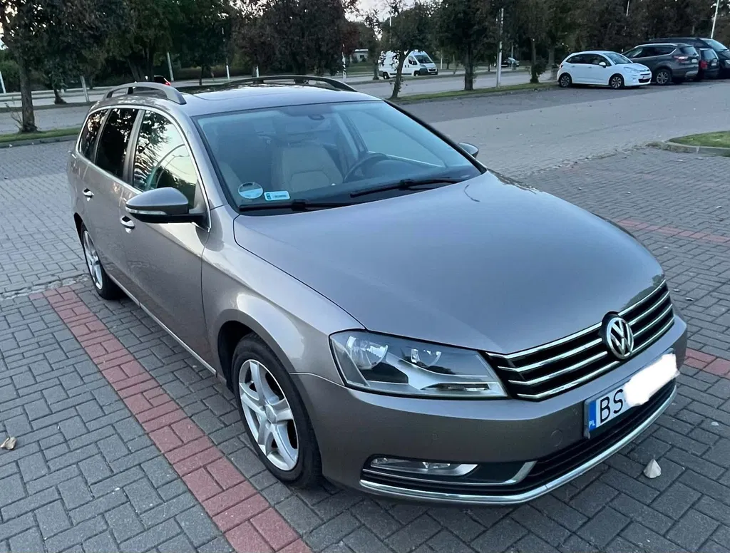 Zdjęcie: 2011 Volkswagen Passat