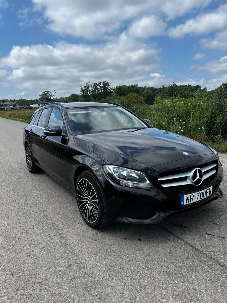Zdjęcie: 2017 Mercedes-Benz C Klasa