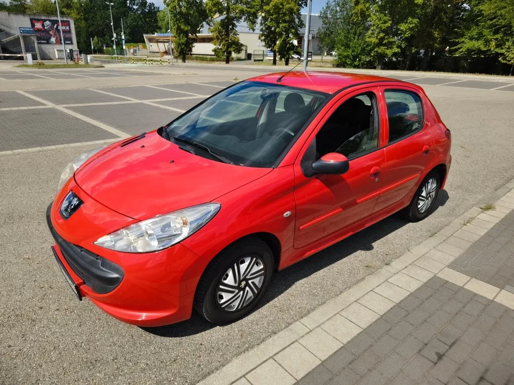 Zdjęcie: 2010 Peugeot 206 plus