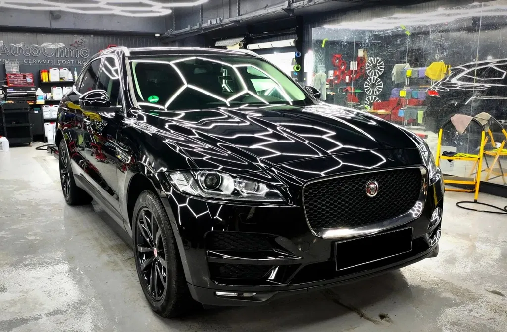 Zdjęcie: 2017 Jaguar F-Pace